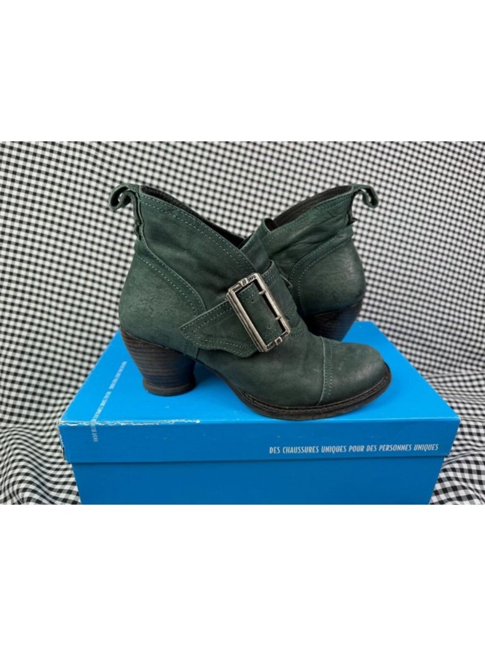 John Fluevog East End Porter Peacock Green Buckle Ankle Gothic Witch Boots Sz 7